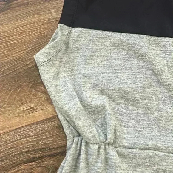 Lole Black/Gray Sporty Style Dress with front pocket and elastic waist. Stretchy - Picture 11 of 11